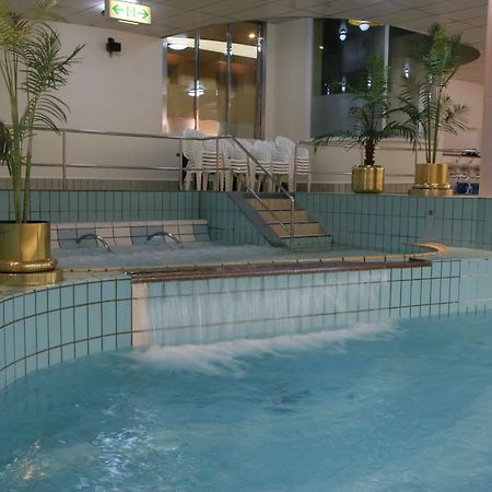 Resort Capsule Sakuragicho Yokohama  Eksteriør billede