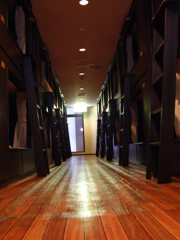 Resort Capsule Sakuragicho Yokohama  Eksteriør billede