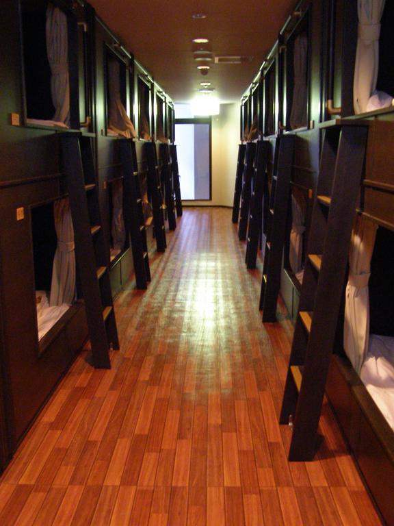 Resort Capsule Sakuragicho Yokohama  Eksteriør billede